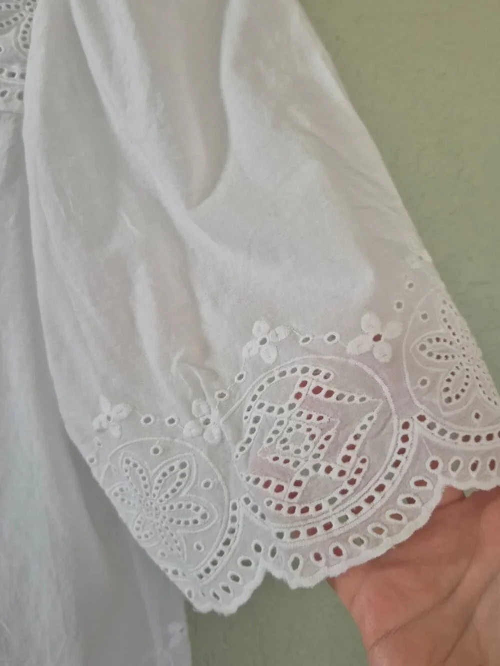 Madewell White Eyelet Embroidered Blouse — NWT 🤍